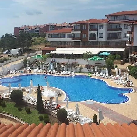 Gardenia Hills Aparthotel